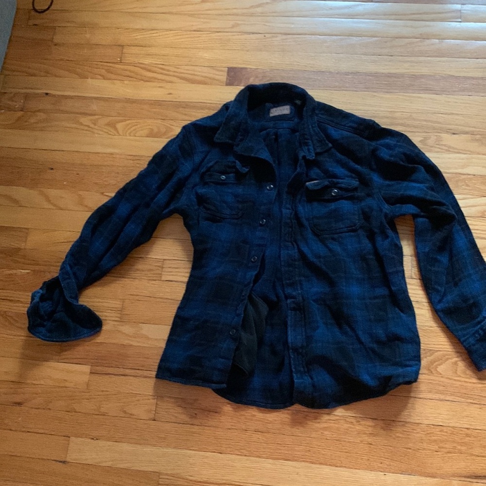 Orvis dark blue/black plaid heavy button down shirt